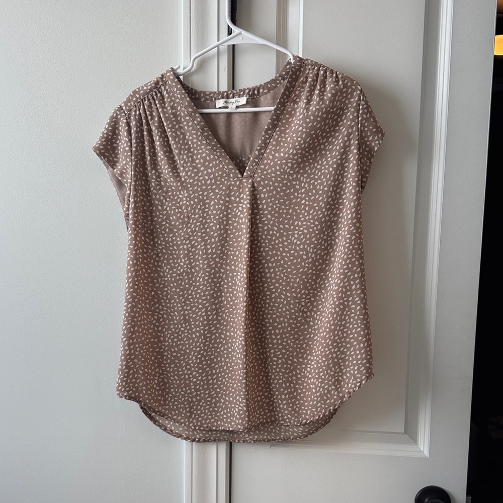 Fun 2 Fun Tan Patterned Blouse